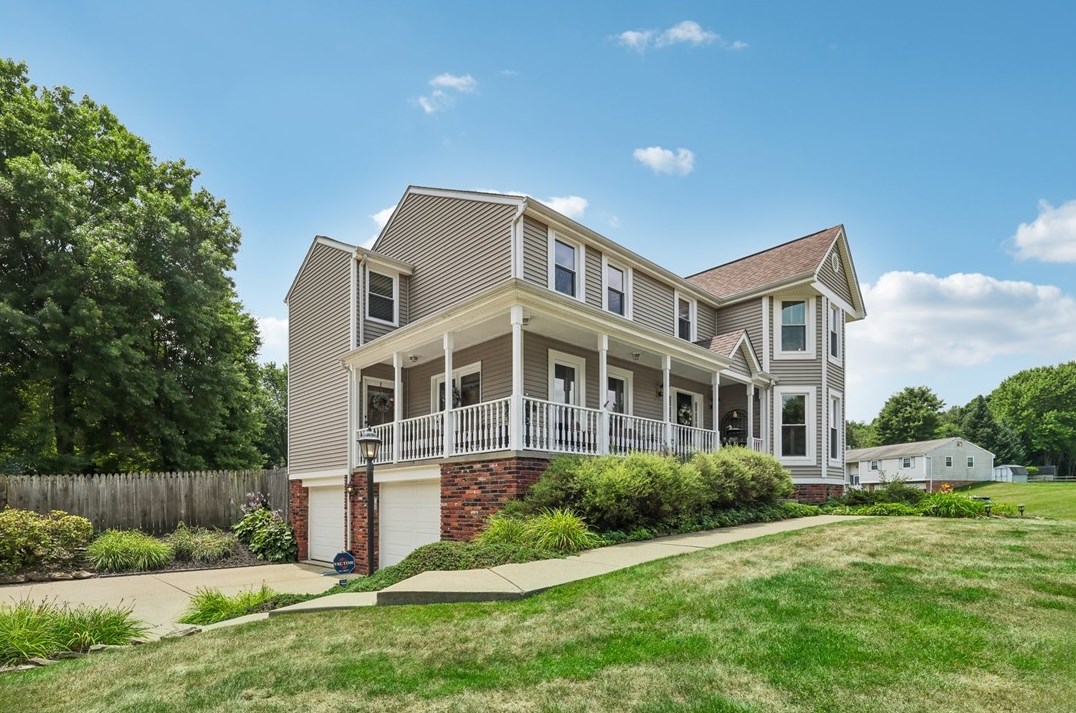 118 Oakdale Dr, Zelienople, PA 16063