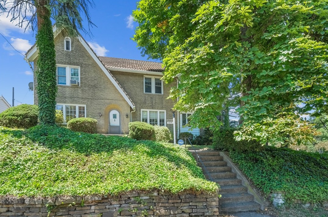 6648 5th, Pittsburgh, PA 15206