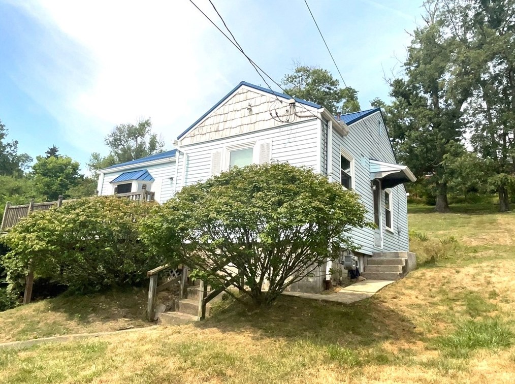 367 Cloverdale Ave, Canonsburg, PA 15317