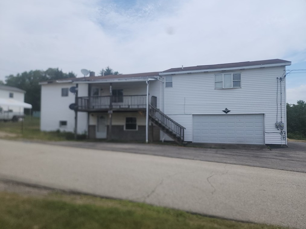 24 Harris St, Joffre, PA 15053