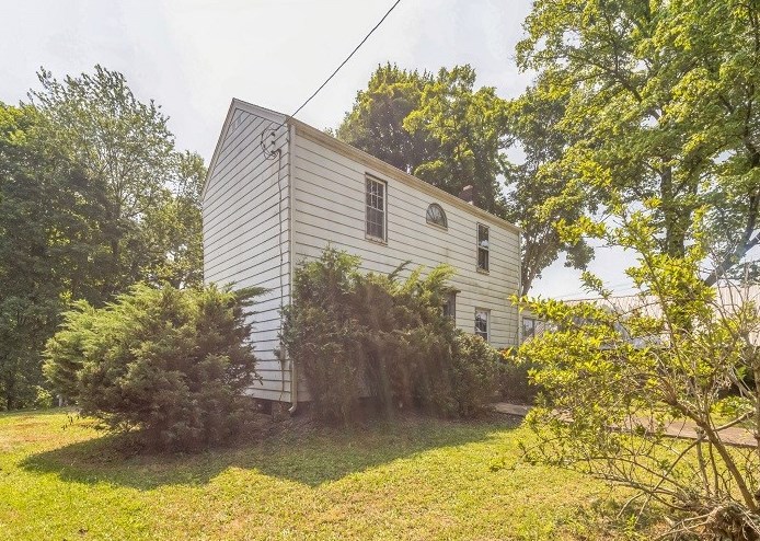 1066 Deer Creek Rd, Gibsonia, PA 15044