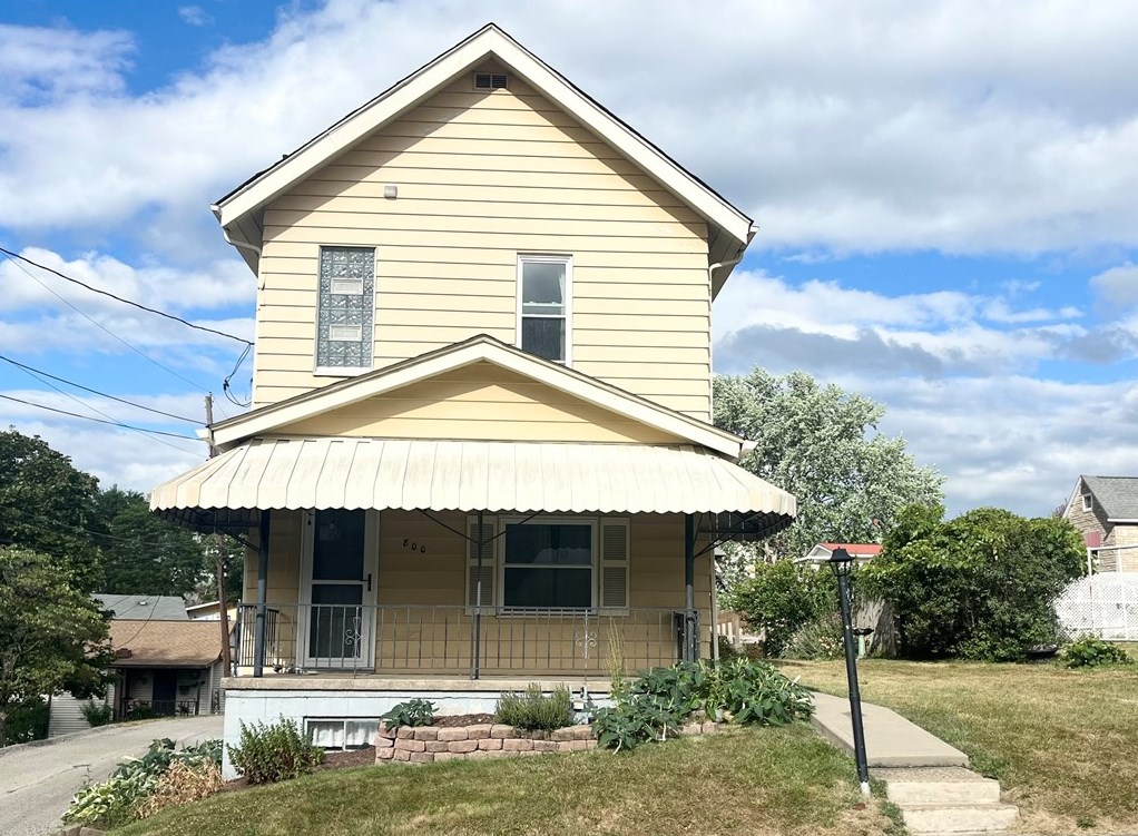 800 N Franklin St, Washington, PA 15301