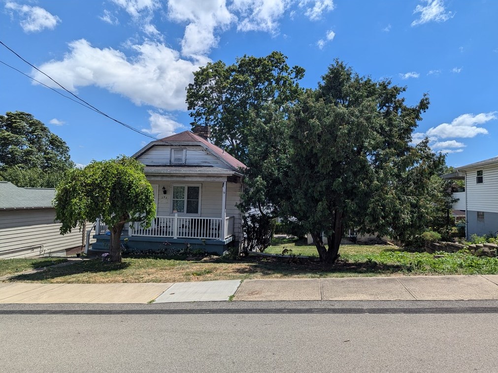 343 Glenn Ave, Collier Township, PA 15106