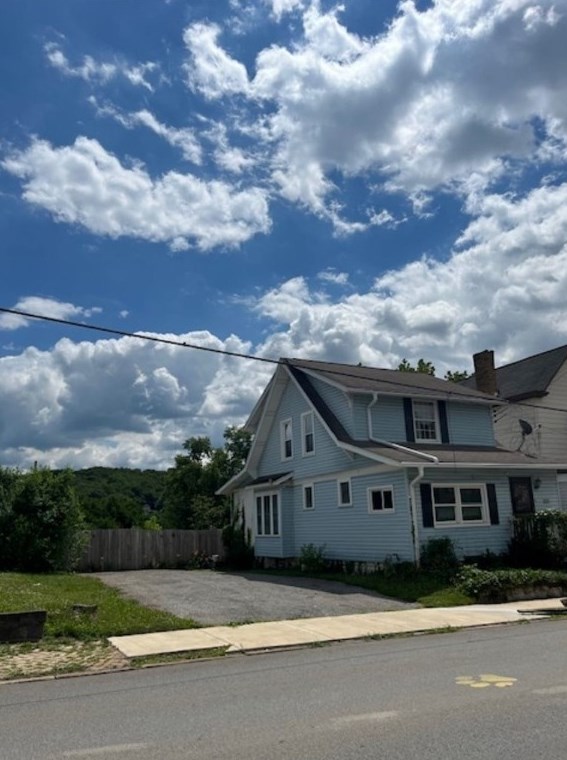 727 Penn Ave, New Brighton, PA 15066