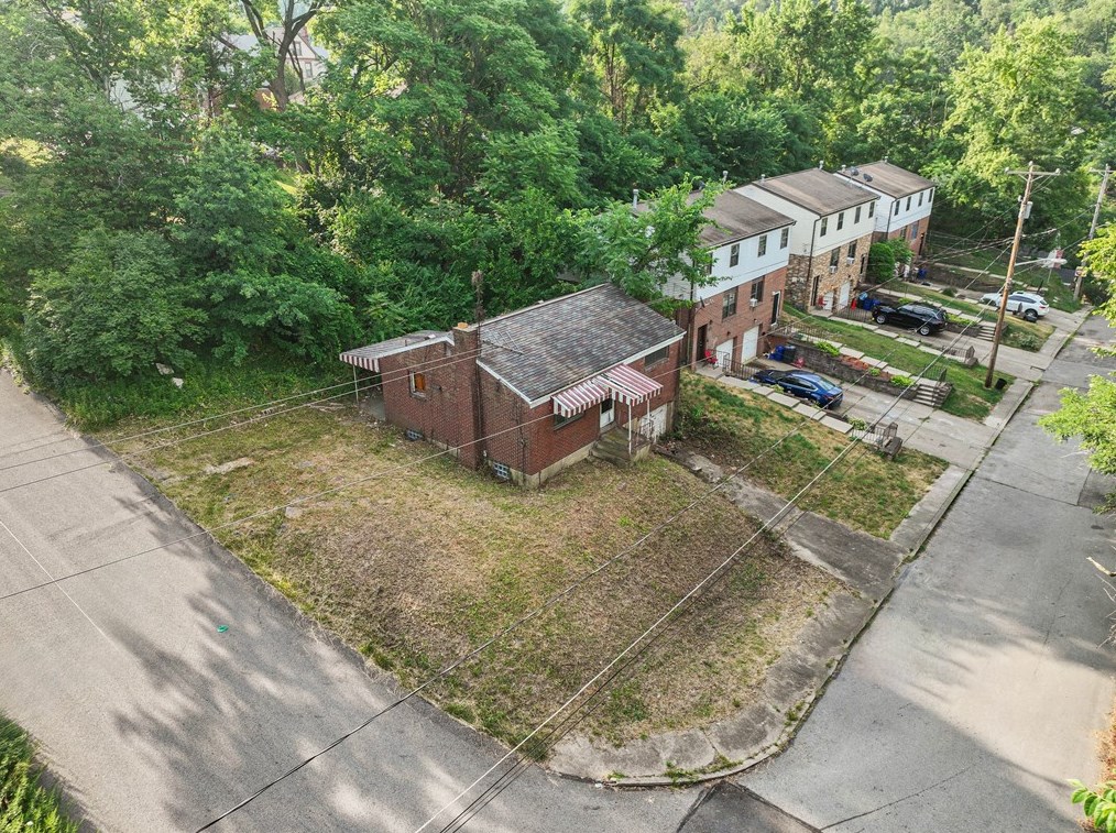 1603 Canton Ave, Pittsburgh, PA 15216