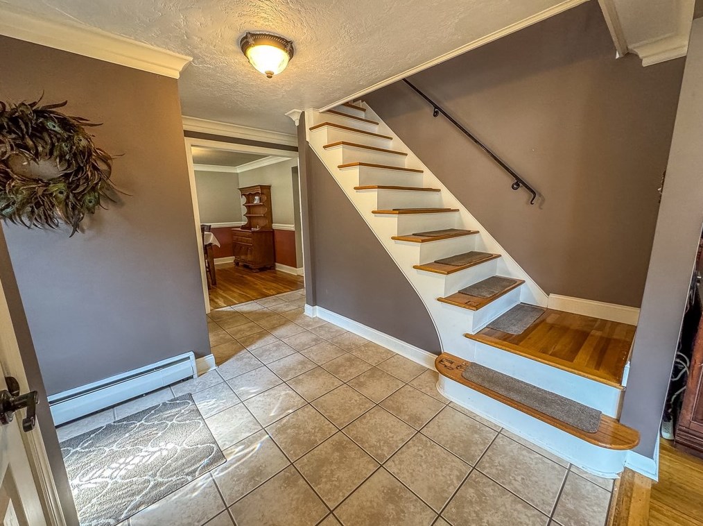 119 Florence Dr, New Stanton, PA 15672