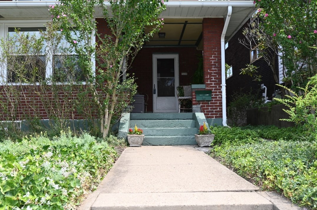 2109 Delaware Ave, Pittsburgh, PA 15218
