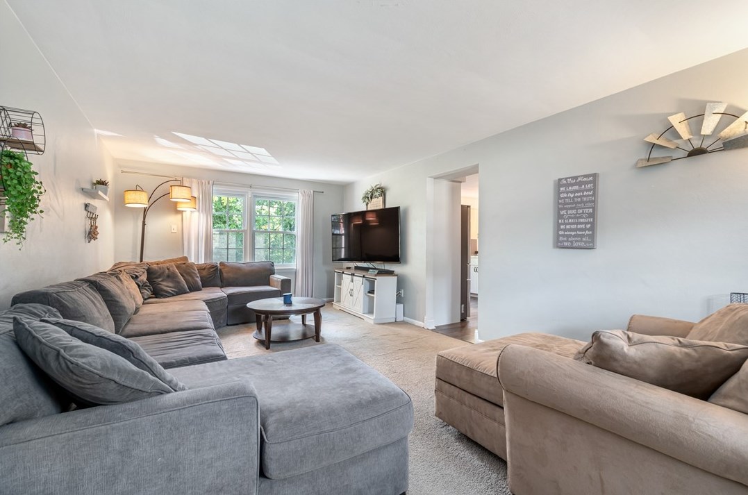 120 Amherst Pl, Glenshaw, PA 15116
