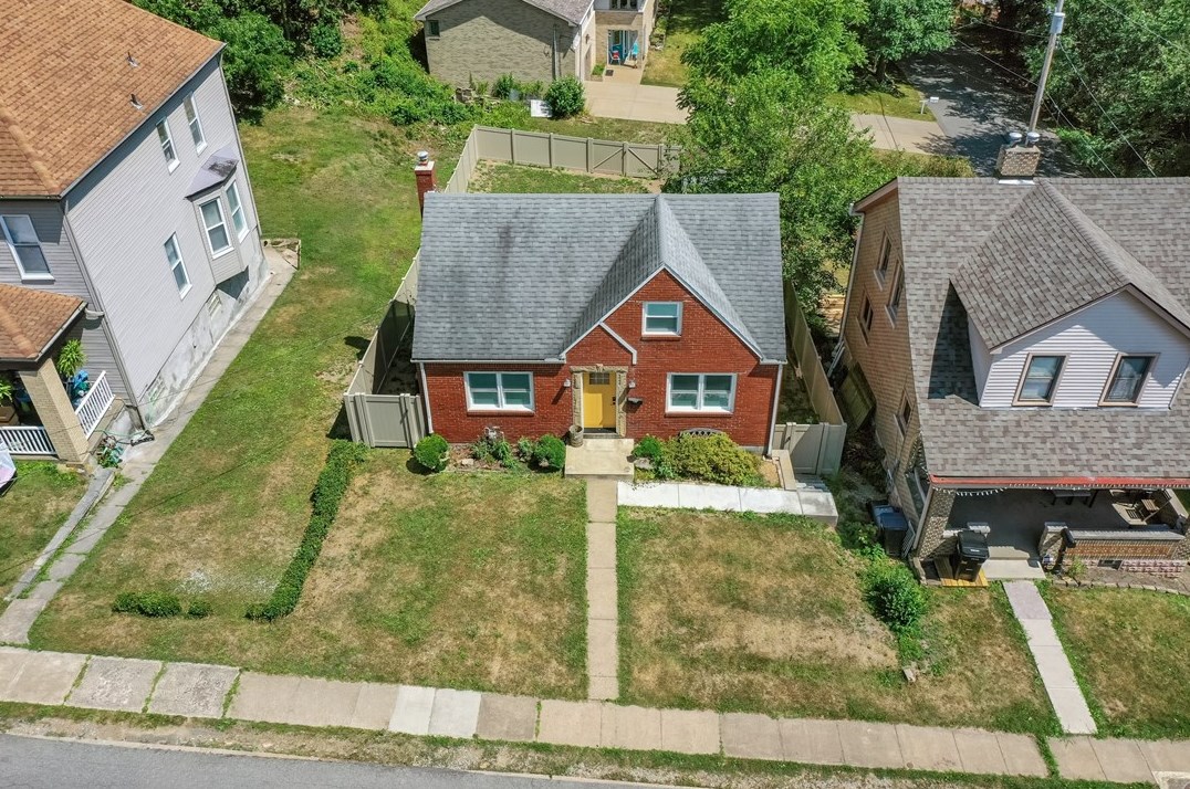 31 Oakley Ave, Pittsburgh, PA 15229