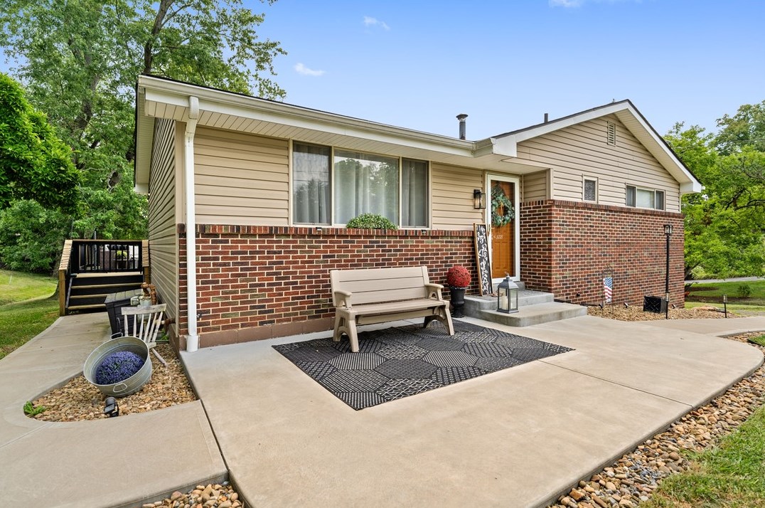 5118 Hardt Rd, Gibsonia, PA 15044
