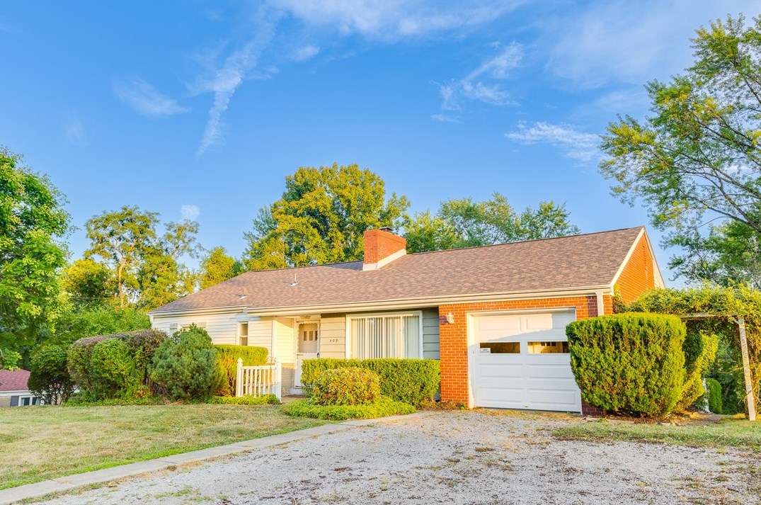 409 Vineyard Dr, Gibsonia, PA 15044