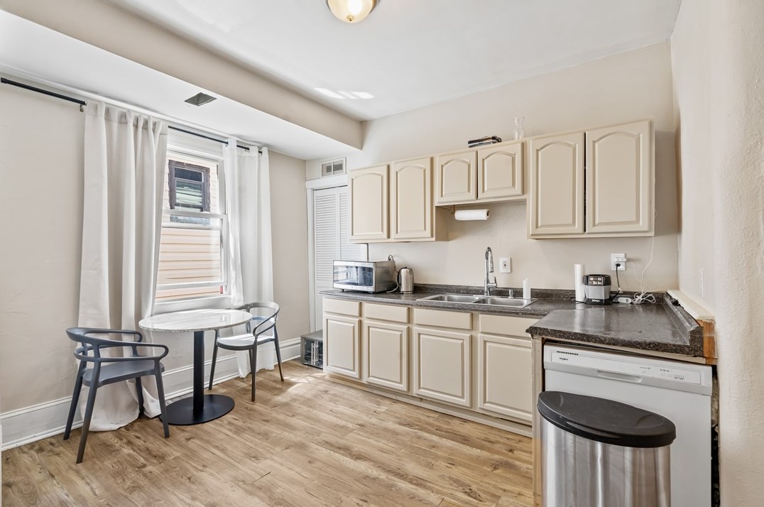 109 Linnview Ave, Pittsburgh PA  15210-3717 exterior