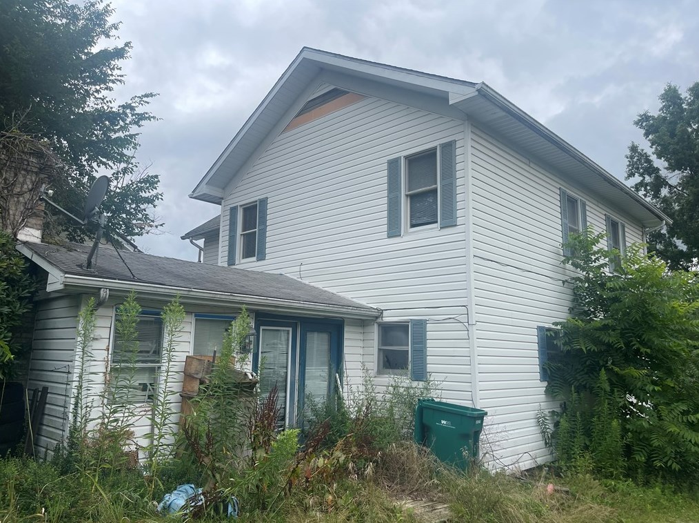 1126 Walnut St, Stoneboro, PA 16153