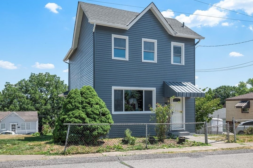 306 Grant Ave, Collier Township, PA 15106