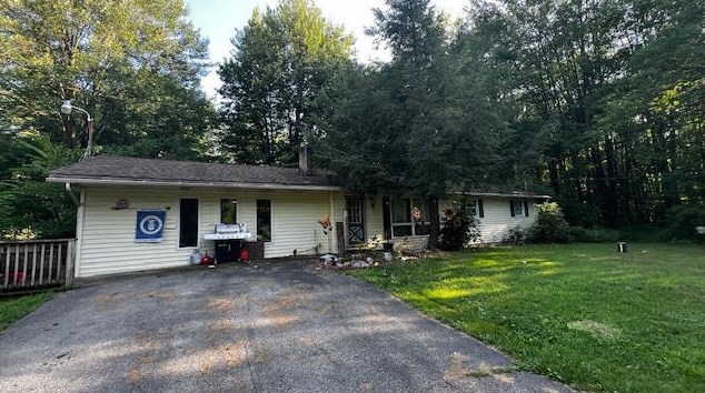 5890 Wise Rd, Hermitage, PA 16148