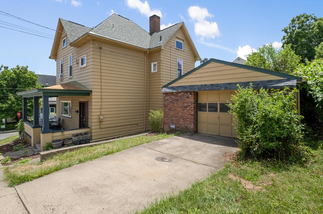 601 Dick St, Collier Township, PA 15106