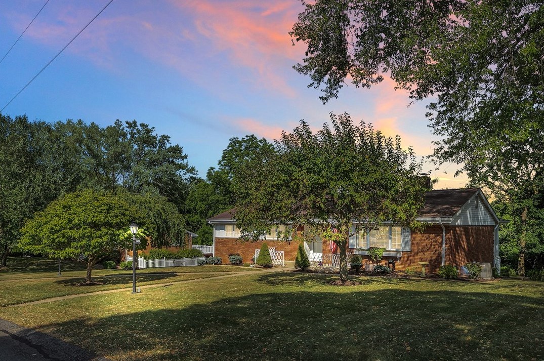 3499 Macarthur Dr, Murrysville, PA 15668