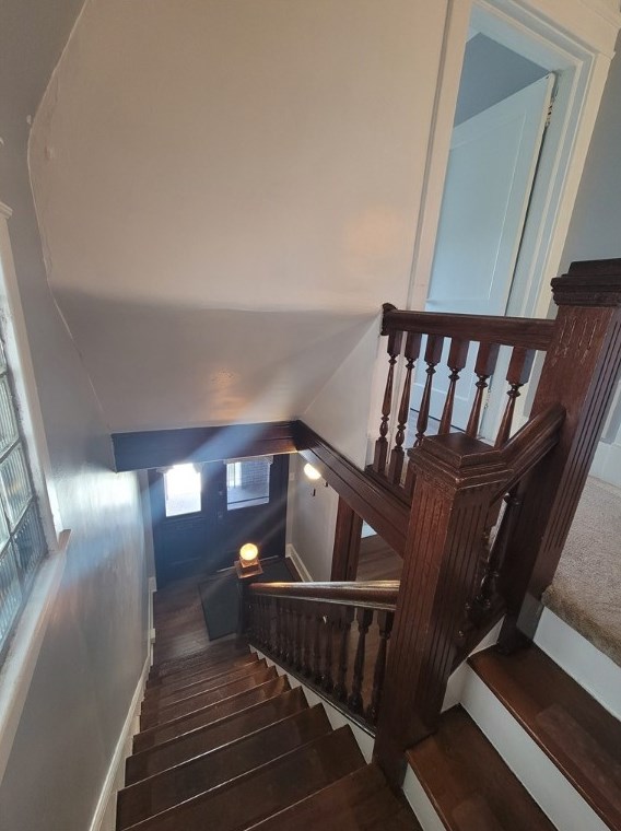 1907 Chislett St, Pittsburgh PA 15206-1041 exterior