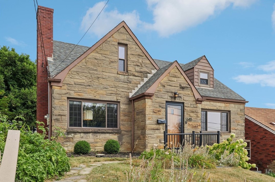 1645 Reamer St, Pittsburgh, PA 15226