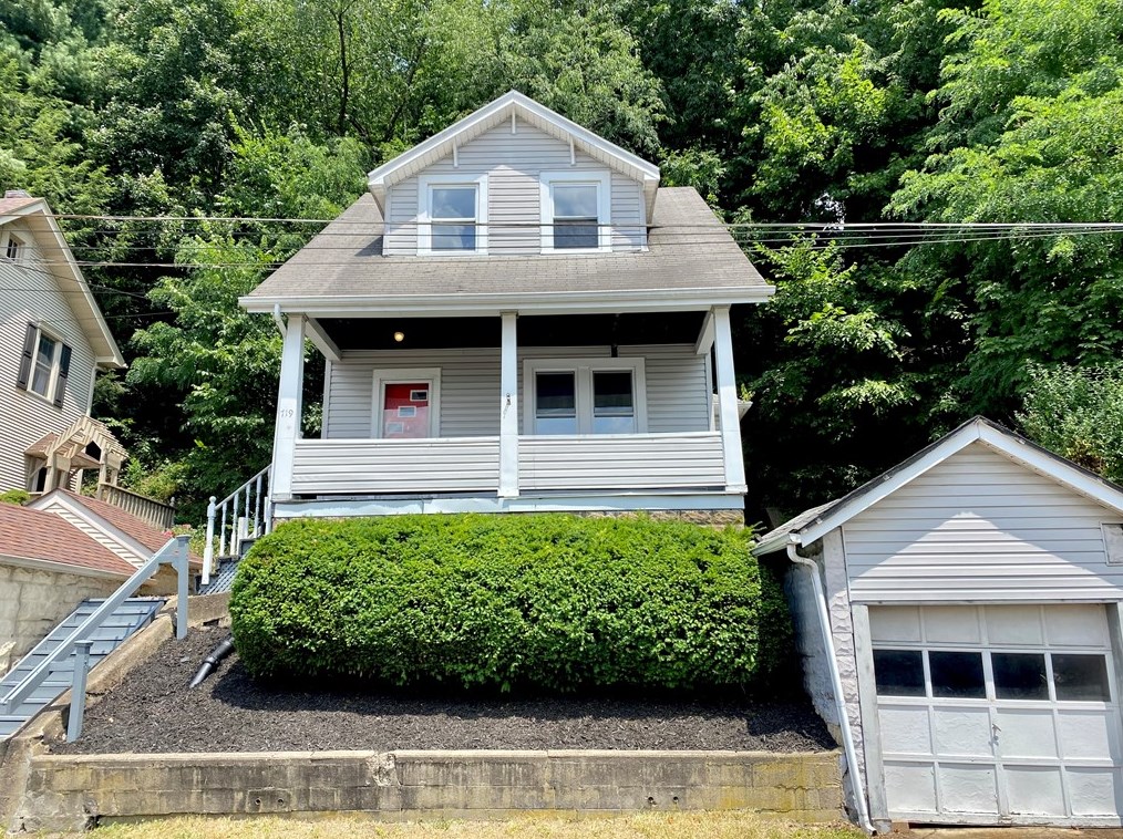 719 12th Ave, New Brighton, PA 15066