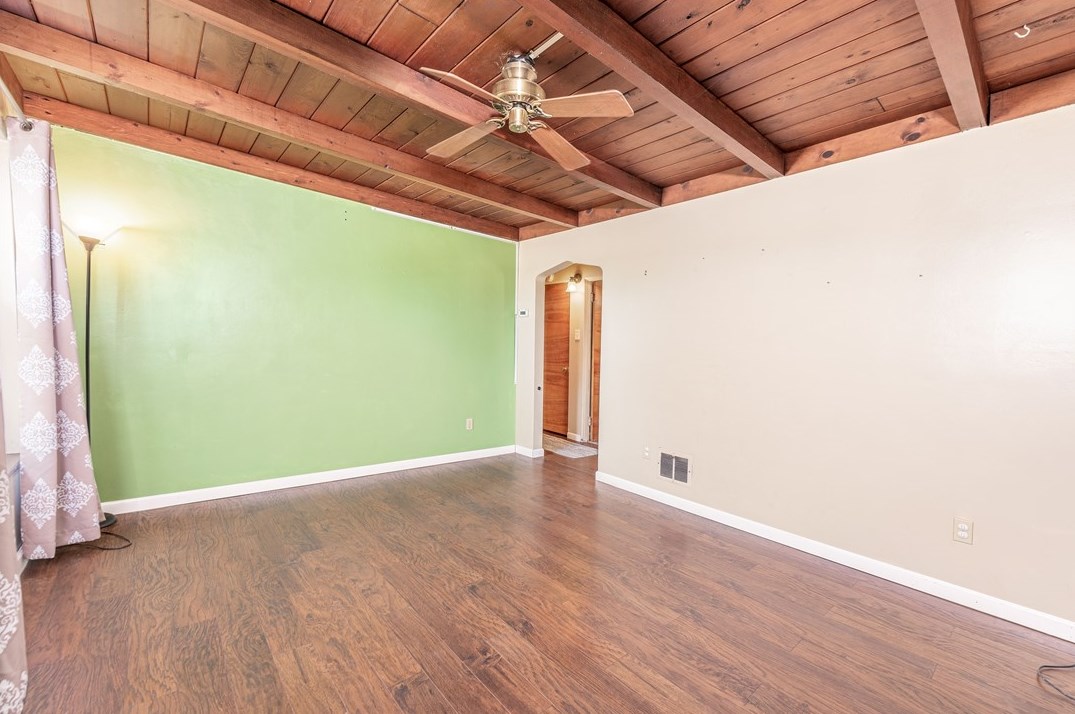 2516 Old Elizabeth Rd, Pittsburgh, PA 15122