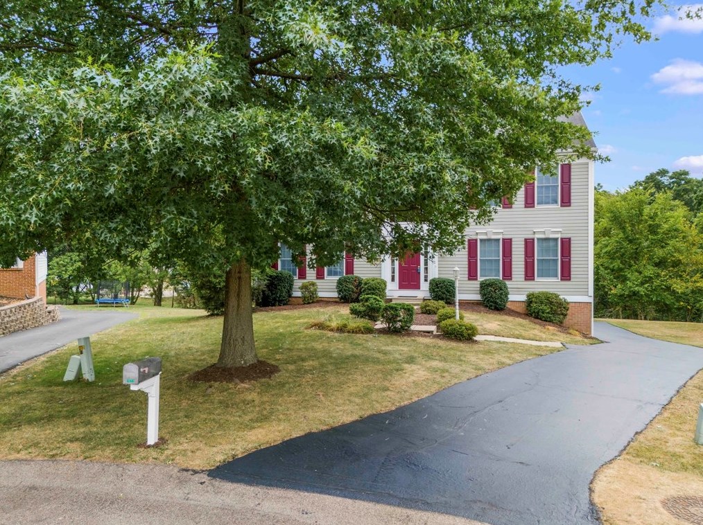 328 Bridlewood Ct North, Canonsburg, PA 15317