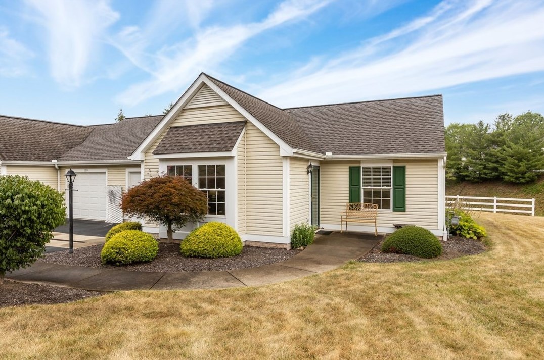 111 Sedeca Dr North, Canonsburg, PA 15317