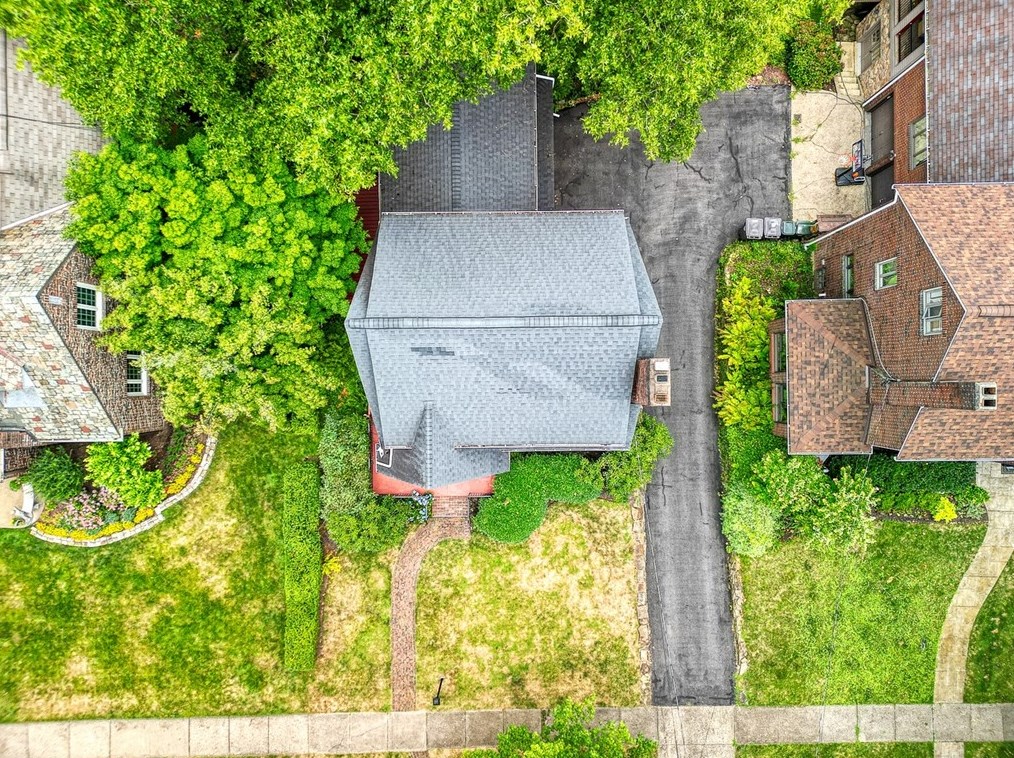 416 11th St, Oakmont, PA 15139