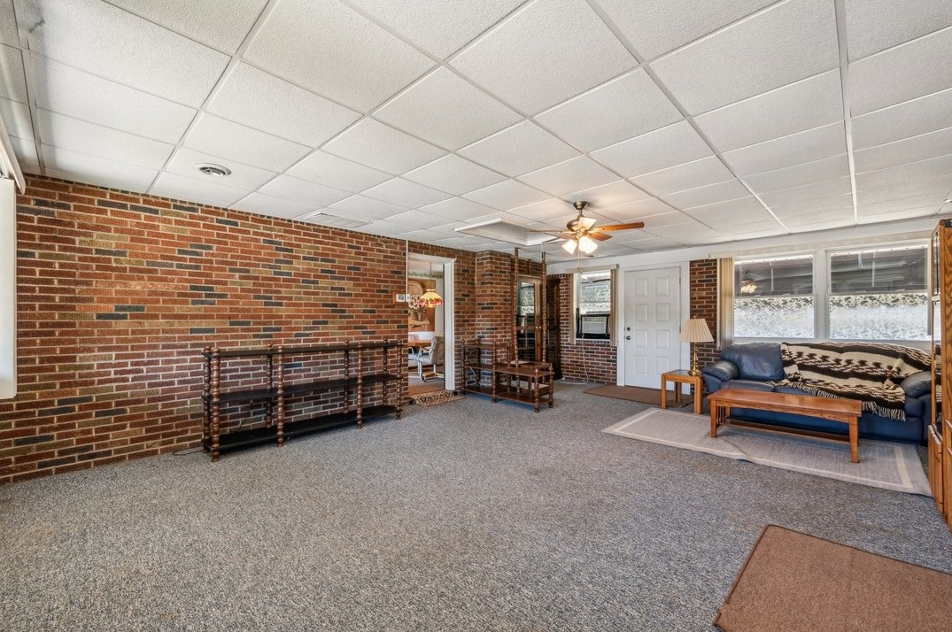 185 Kingston St, Latrobe, PA 15650-3801
