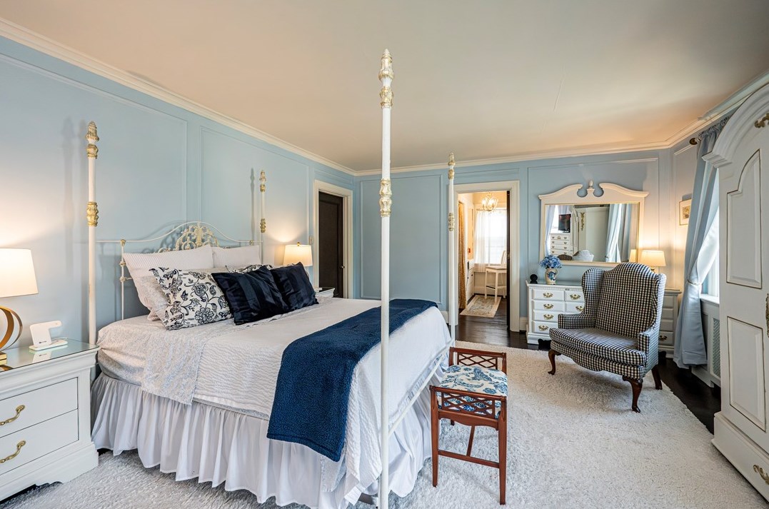 450 Main St, Greensburg PA 15601-1867 exterior