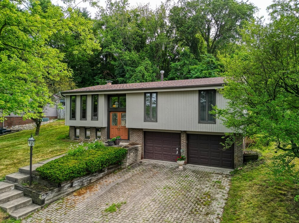 506 Glen Malcolm Dr, Glenshaw, PA 15116