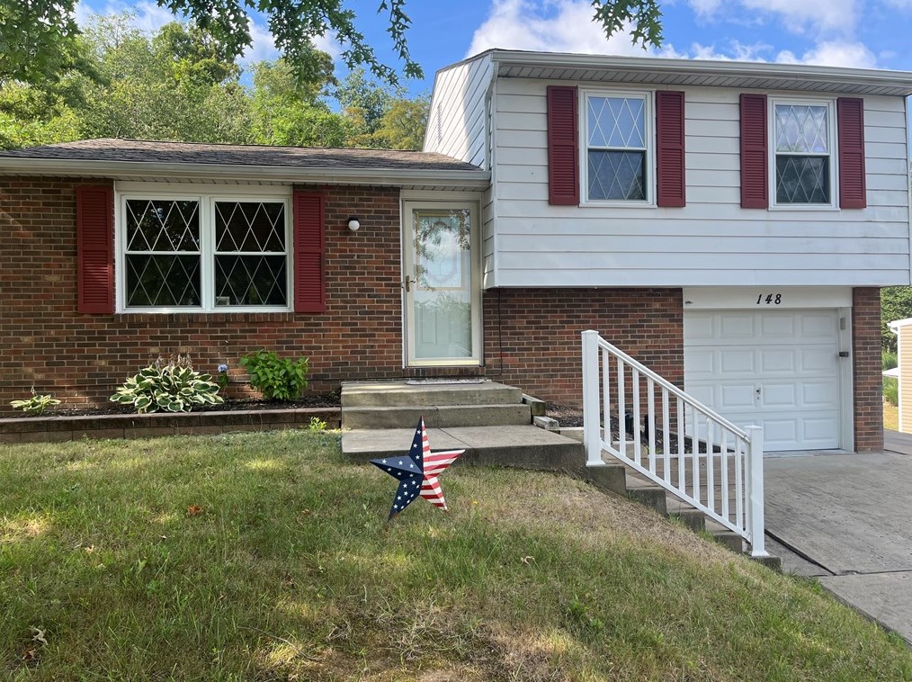 148 Willow Dr, Freedom, PA 15042