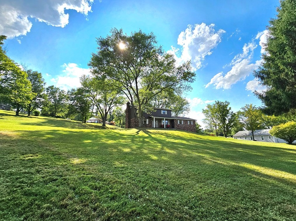 113 Upperwood Ln, Herminie, PA 15637