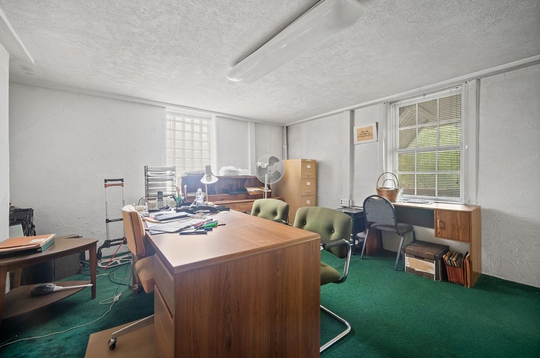 827 Butler St, Pittsburgh PA 15201-2621 exterior