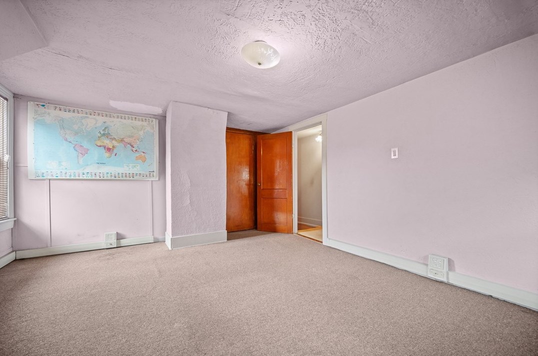 827 Butler St, Pittsburgh PA 15201-2621 exterior