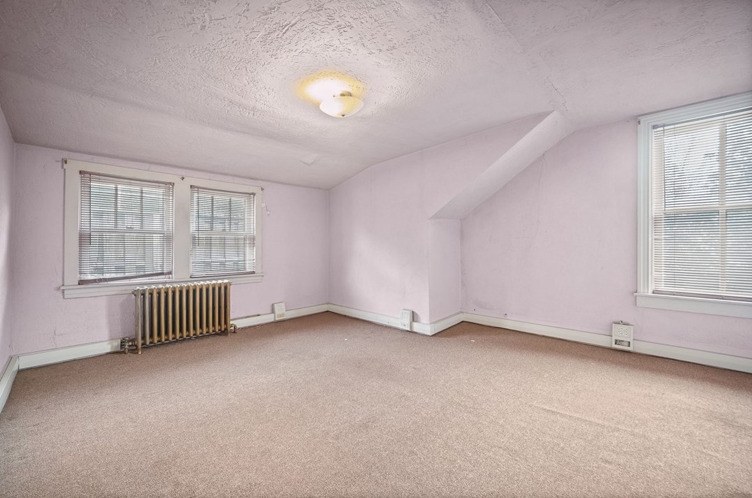 827 Butler St, Pittsburgh PA 15201-2621 exterior