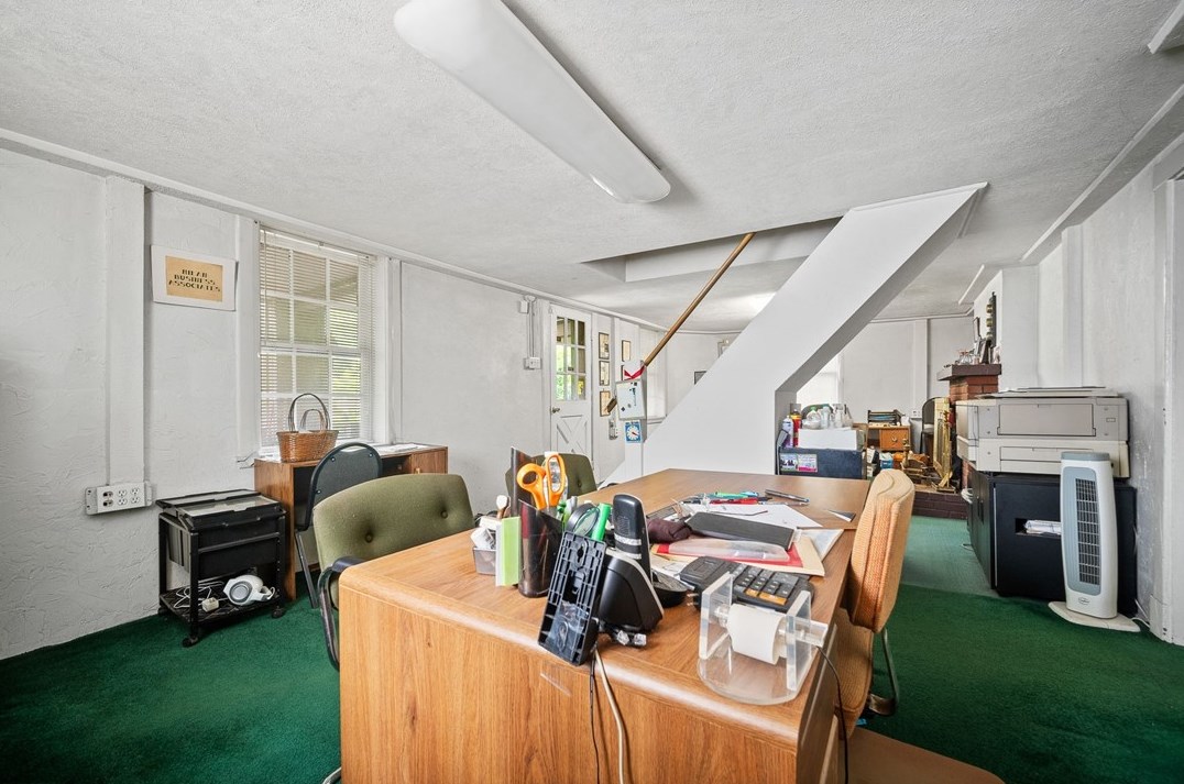 827 Butler St, Pittsburgh PA 15201-2621 exterior