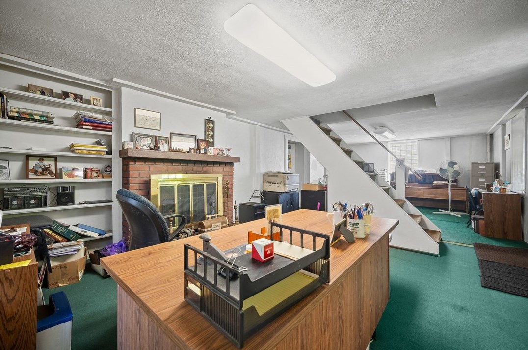 827 Butler St, Pittsburgh PA 15201-2621 exterior