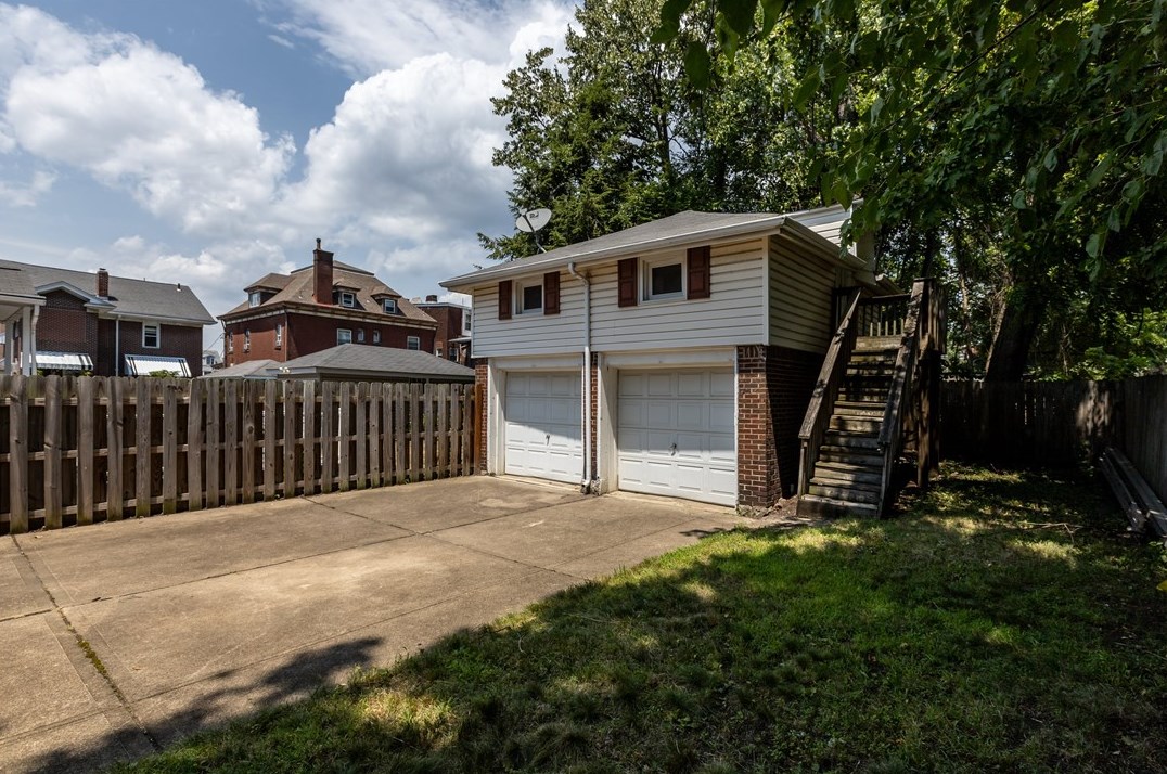 5217 Celia Pl Friendship, Pittsburgh, PA 15224