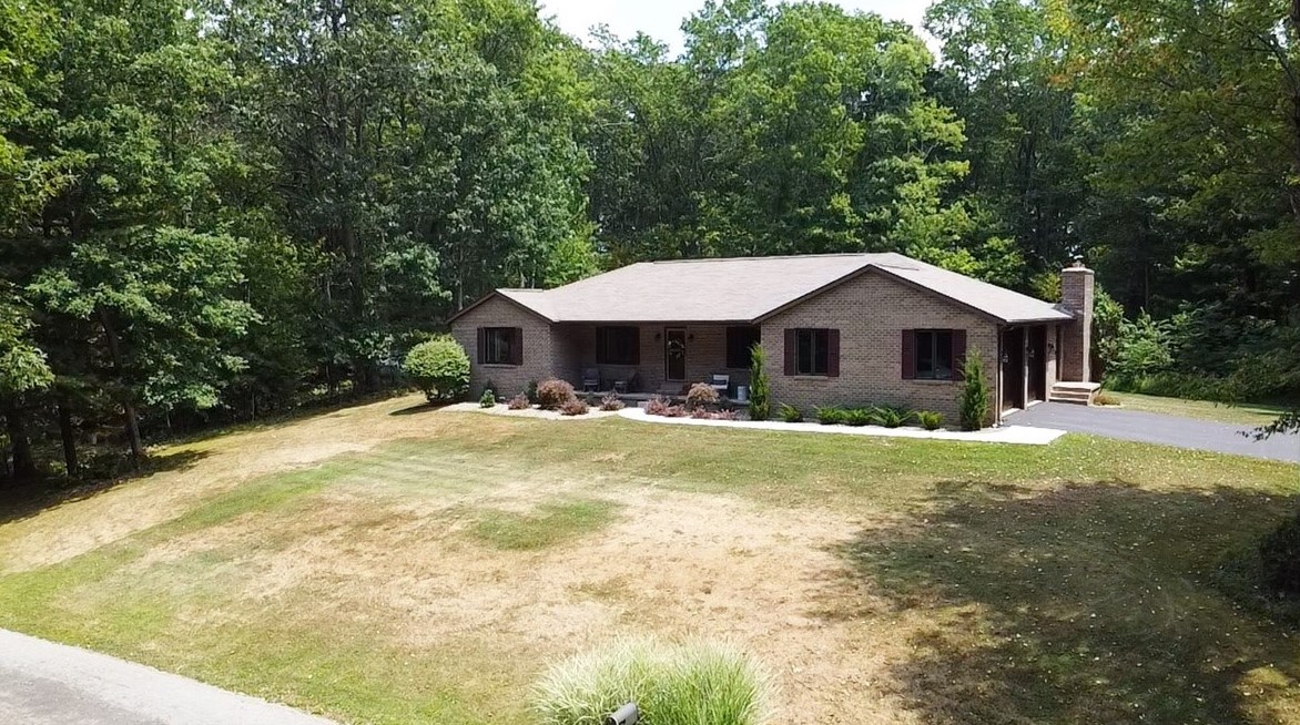 78 Braddock Dr, Ohiopyle, PA 15470