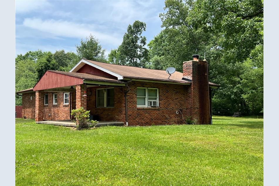 7027 Old Rte 422, Slippery Rock, PA 16051 MLS 1663819 Coldwell Banker