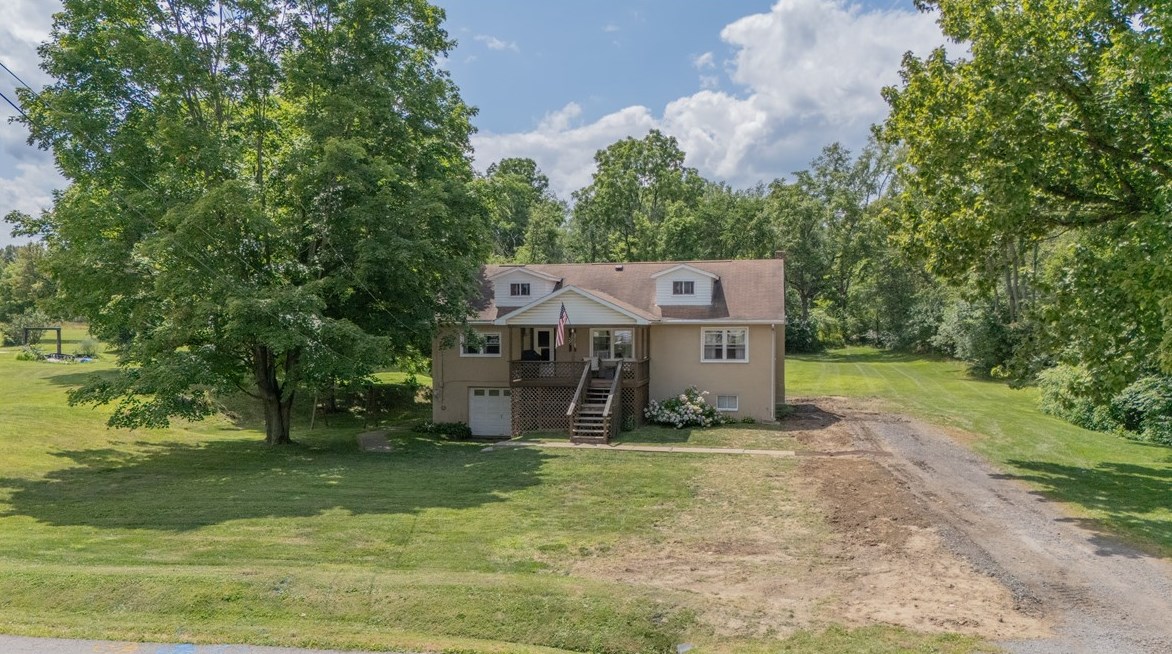 2152 Martha St, New Castle, PA 16101