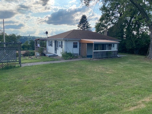 1497 8th Ave, Freedom, PA 15042