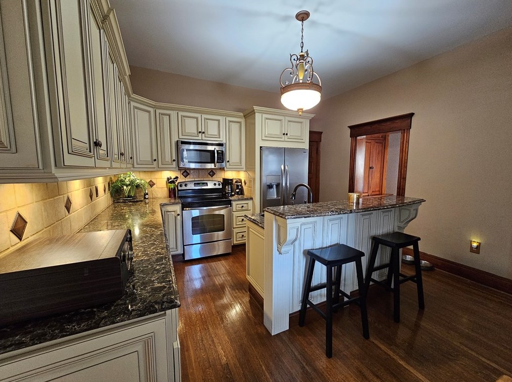 712 N Main St, Washington, PA 15301