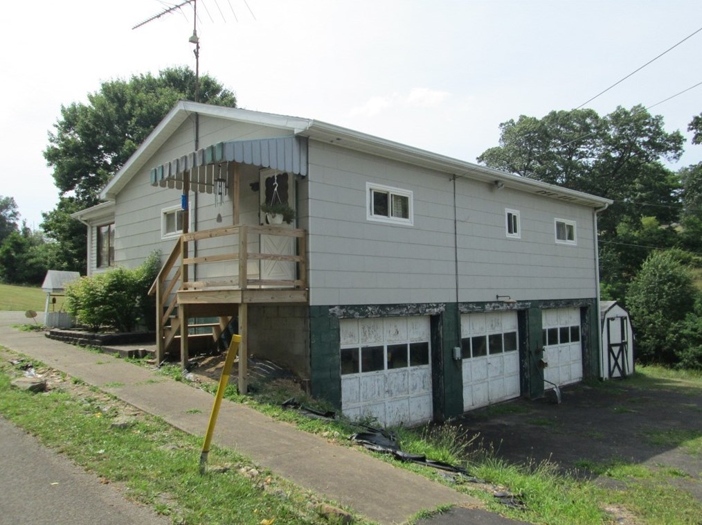 1075 Red Mill Rd, Kittanning, PA 16201
