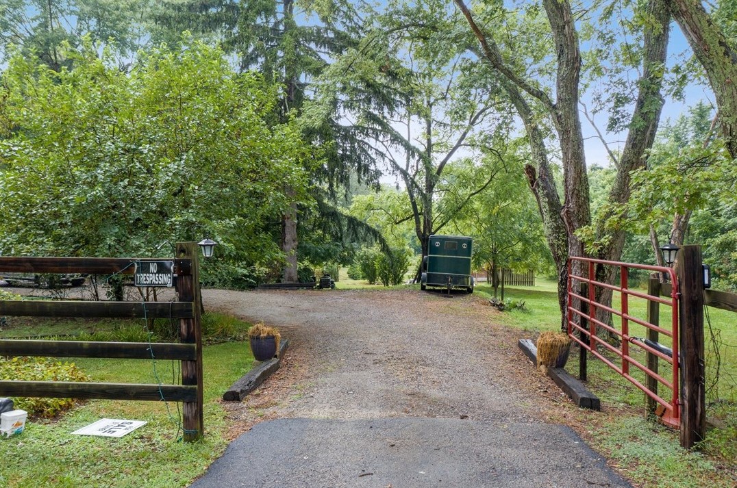 265 Labelle Rd, East Millsboro, PA 15433