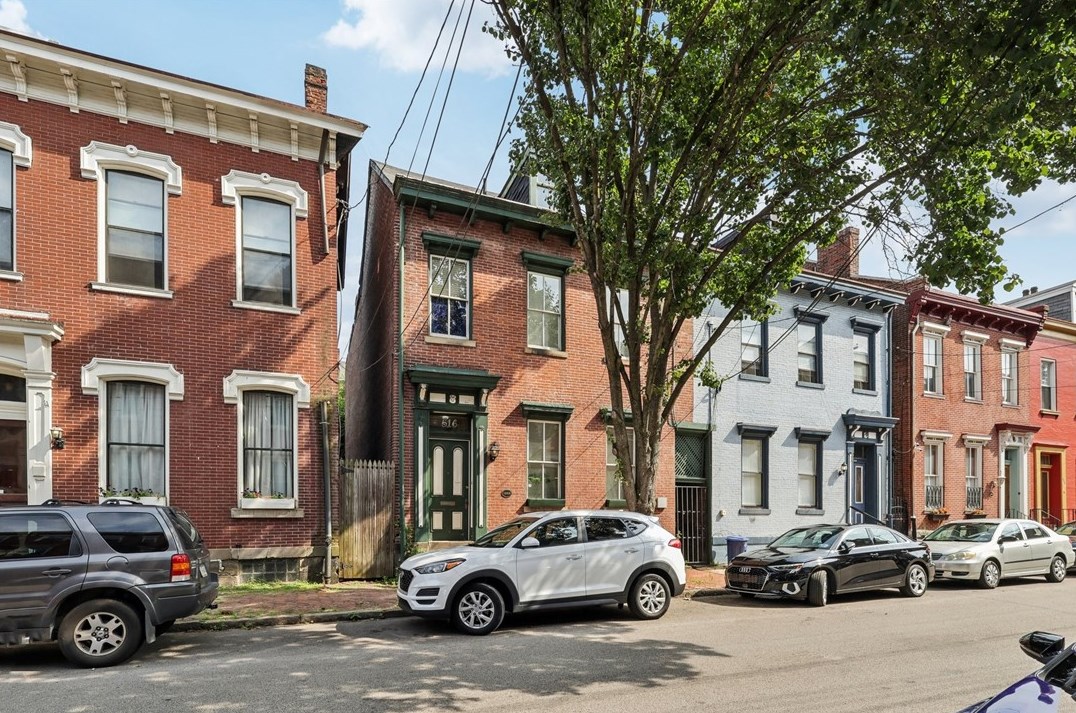 516 Lockhart St, Pittsburgh, PA 15212