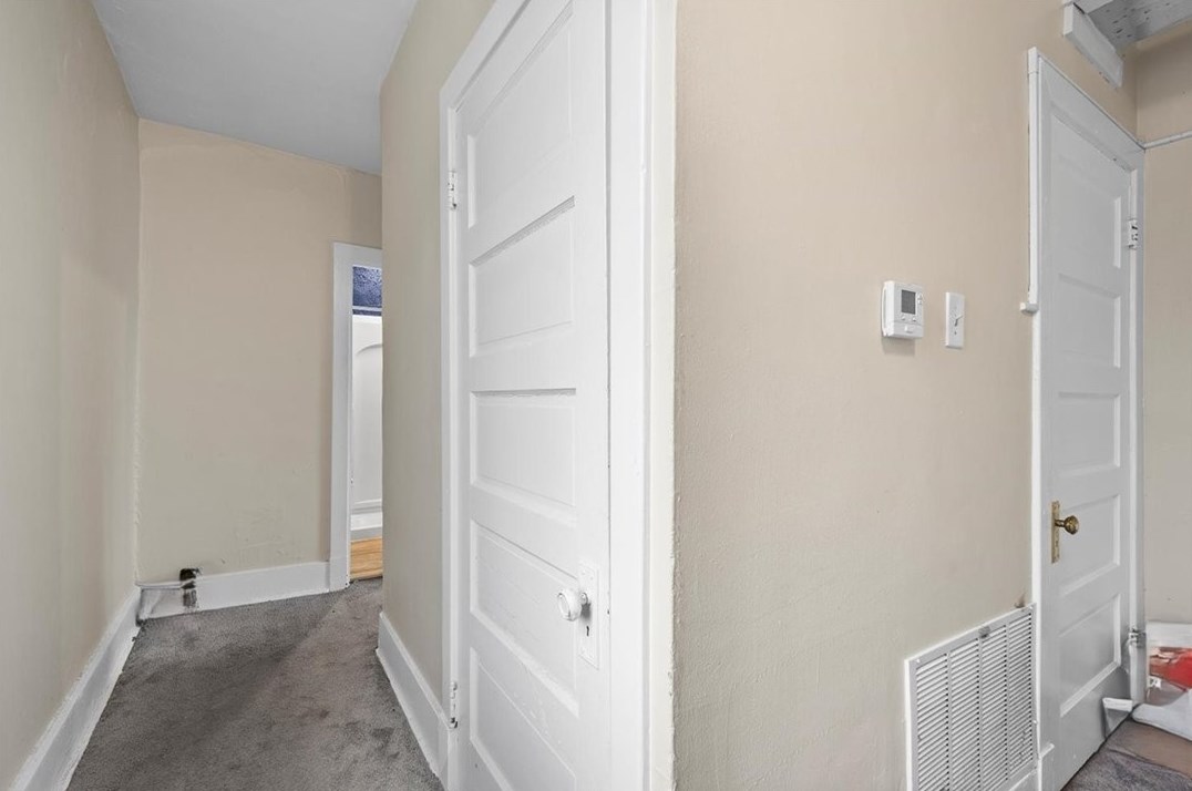 9929 Frankstown Rd, Pittsburgh PA 15235-3006 exterior