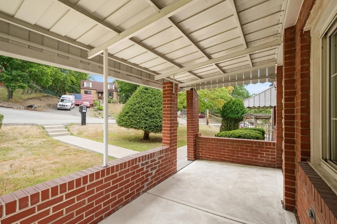 701 Wible Run Rd, Pittsburgh, PA 15209