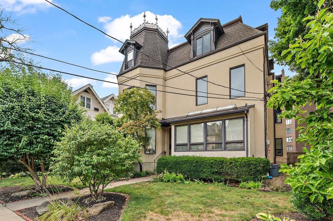 6015 Walnut St, Pittsburgh, PA 15206-4255